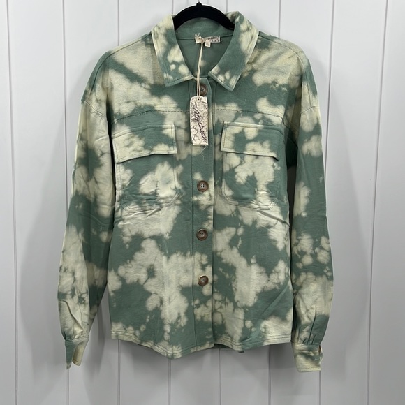 191. Mystree Shacket Bleached Design Green/Cream Top NWT - Picture 2 of 12